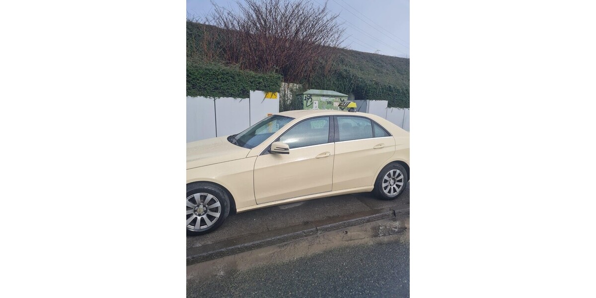 Mercedes-Benz E 200 800.316 km 2.800 € Dortmund 44135