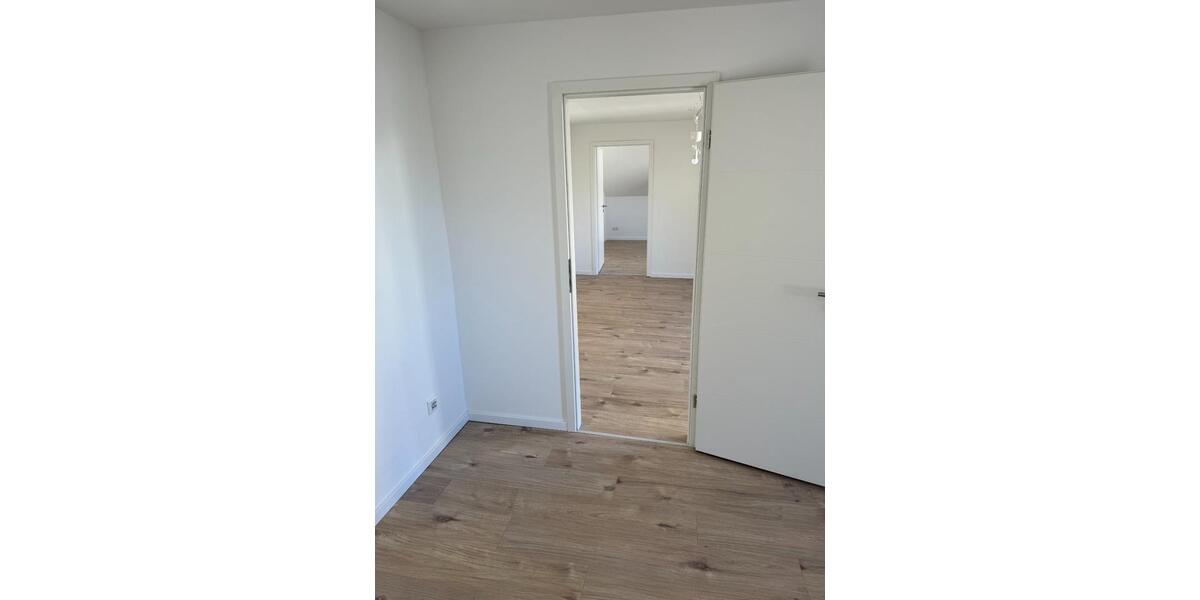 Dachgeschoßwohnung Dortmund Hörde - 3 Zimmer, 625 m&sup2;, 625&euro; | Angebot:24751898