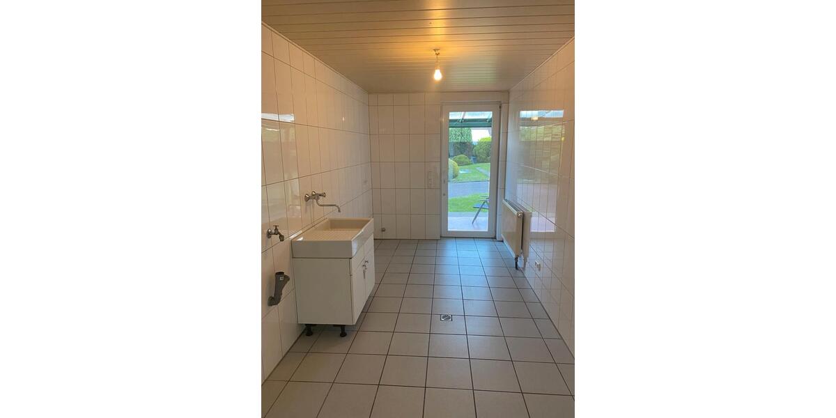 Erdgeschoßwohnung Dortmund Aplerbeck - 3 Zimmer, 100 m&sup2;, 1.200&euro; | Angebot:26428135