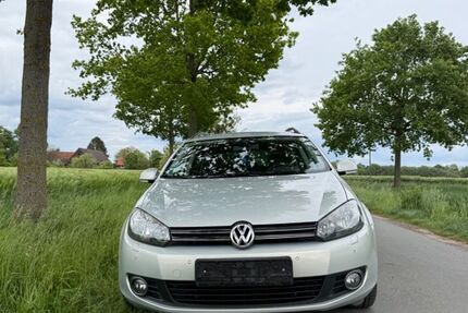 VW Golf 219.000 km 2.500 &euro; Bönen 59199