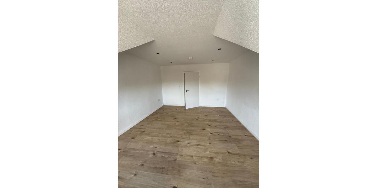 Etagenwohnung Gelsenkirchen Rotthausen - 3.5 Zimmer, 75 m&sup2;, 400&euro; | Angebot:24816923