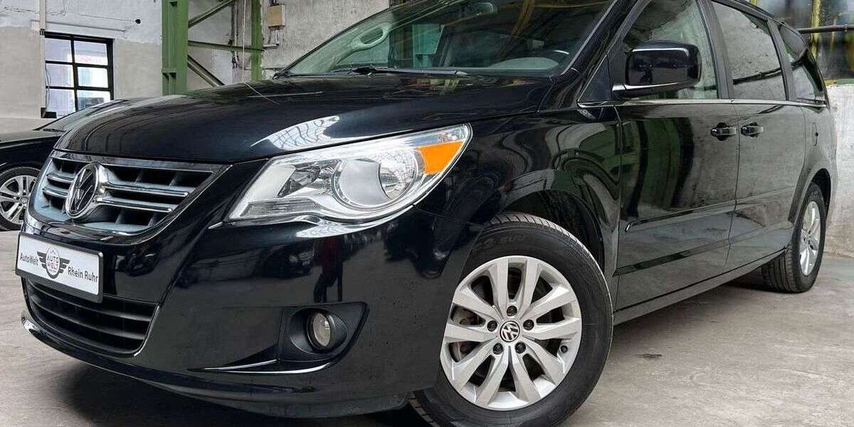 VW Routan 138.614 km 9.990 &euro; Witten 58454