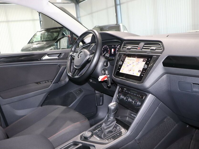 VW Tiguan 1.4 TSI DSG 4M SOUND / PANORAMA / AID 116.000 km 19.444 € Hamm 59077