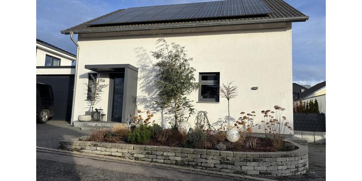 Einfamilienhaus Iserlohn Sümmern - 4 Zimmer, 117 m&sup2;, 1.900&euro; | Angebot:26677402