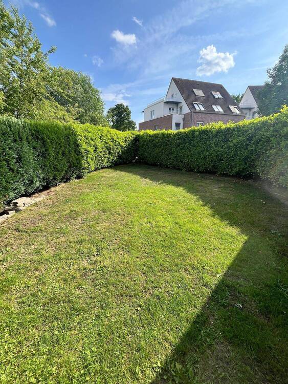 Einfamilienhaus mit Terrasse und gr. Garten