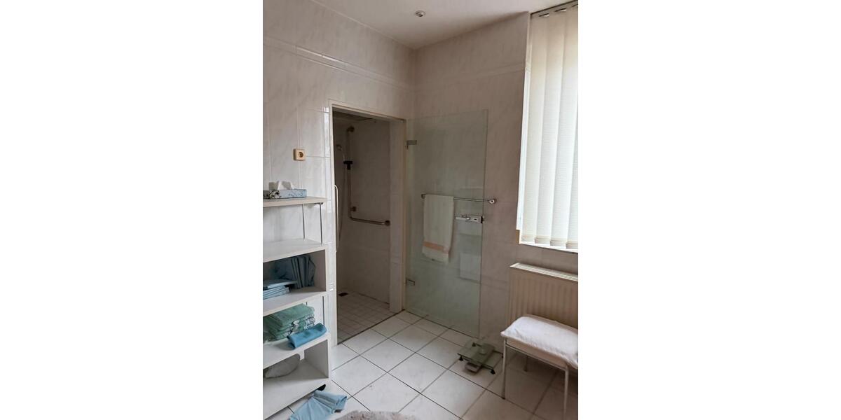 Erdgeschoßwohnung Bochum Eppendorf - 3.5 Zimmer, 100 m&sup2;, 1.200&euro; | Angebot:24772473