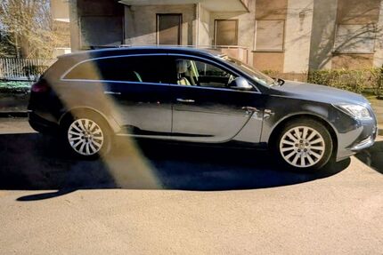 Opel Insignia 218.000 km 3.500 &euro; Bochum 44892