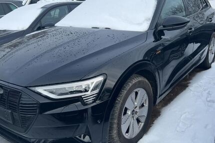 Audi e-tron 61.926 km 35.945 &euro; Hagen 58091