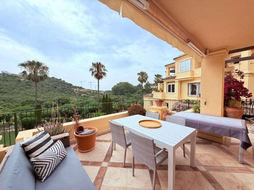 Wohnung zum Kaufen in Estepona 375.000 € 119 m²