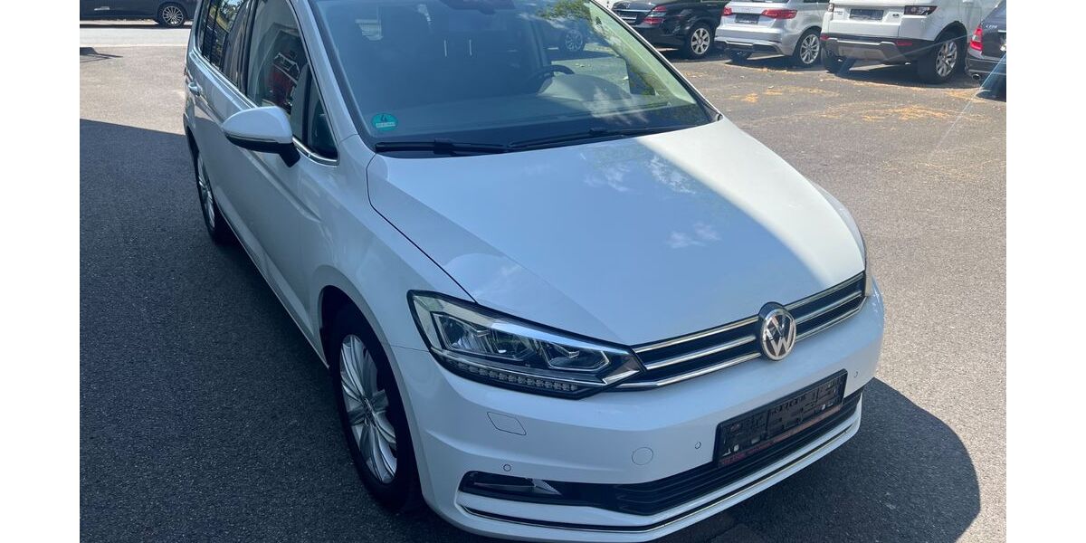 VW Touran 128.000 km 14.999 &euro; Recklinghausen 45663
