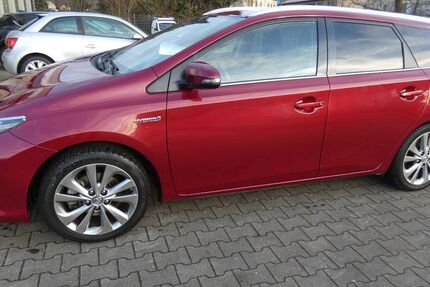 Toyota Auris 45.000 km 15.390 &euro; Bergkamen 59192