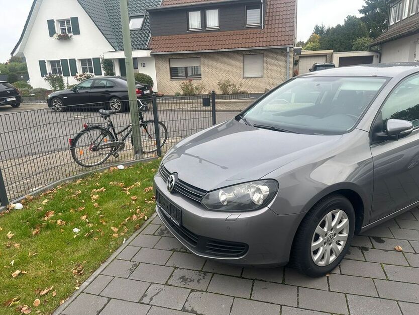 VW Golf 317.669 km 2.800 € Gelsenkirchen 45886