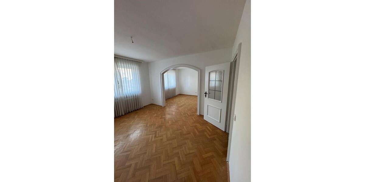 Erdgeschoßwohnung Herten Bertlich - 3.5 Zimmer, 110 m&sup2;, 1.200&euro; | Angebot:25903149