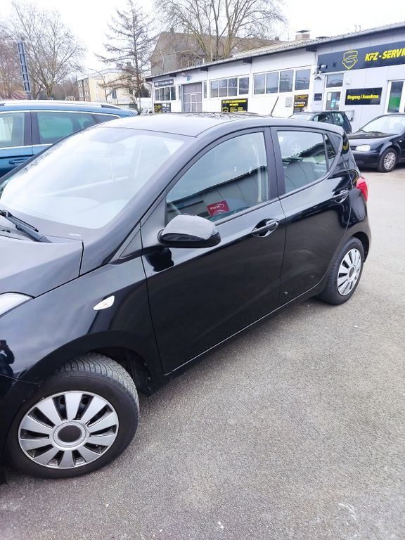 i10