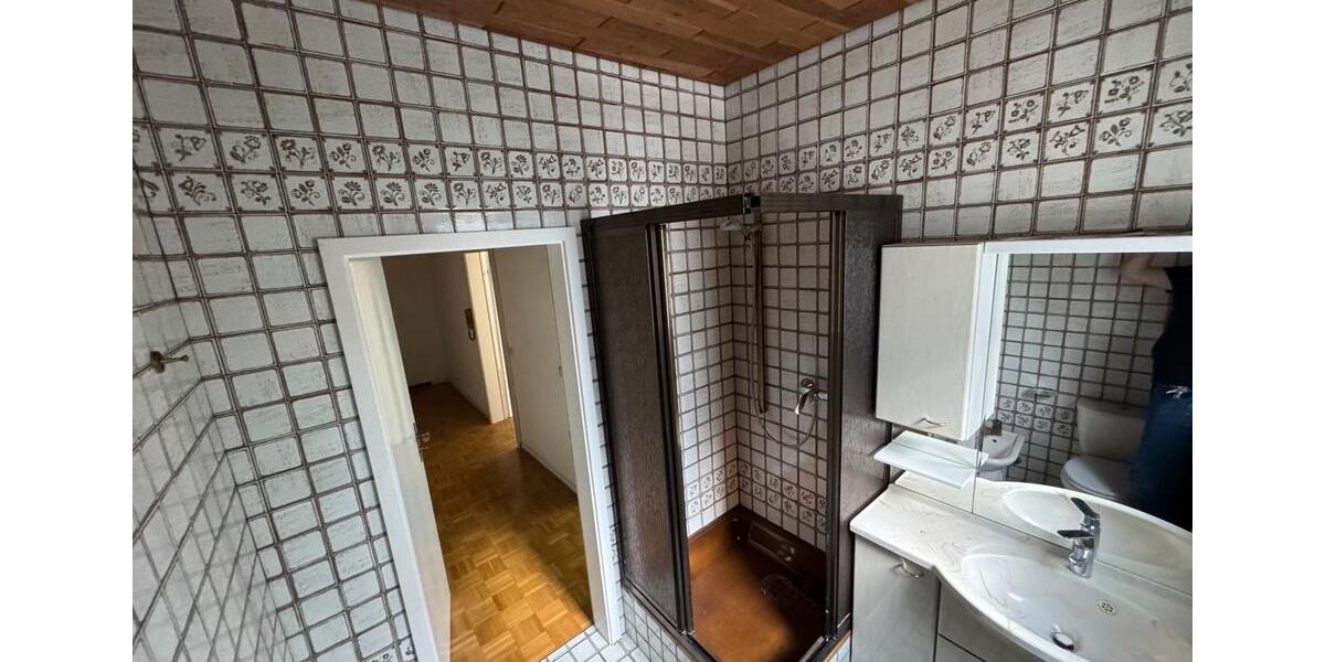 Arndtstrasse 26, EG Wohnung 170 qm mit Garten 5 zimmer