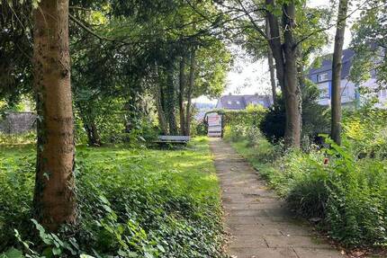 Baugrundstück mit positiver Bauvoranfrage zimmer