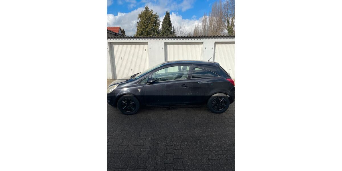 Opel Corsa 136.000 km 2.999 &euro; Lünen 44532