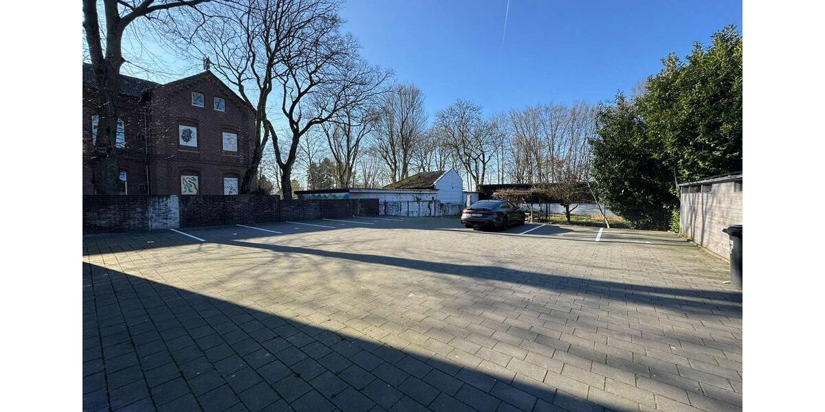 Garagen / Stellplätze Bochum Wiemelhausen - 30&euro; | Angebot:25523360