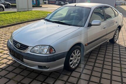 Toyota Avensis 170.000 km 2.450 € Essen 45329