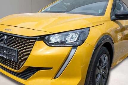 Peugeot 208 32.189 km 15.885 &euro; Dortmund 44263