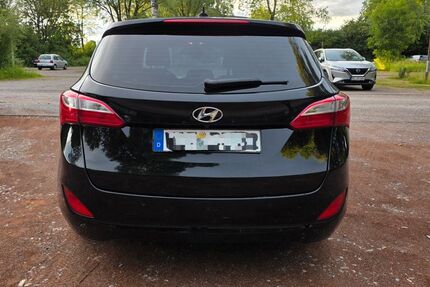 Hyundai i30 104.000 km 6.800 &euro; Witten 58455
