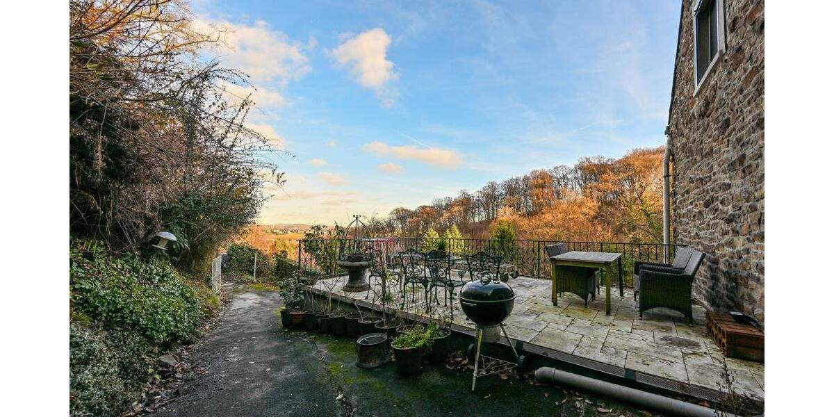 Einfamilienhaus Hattingen Niederbonsfeld - 4 Zimmer, 150 m&sup2;, 499.000&euro; | Angebot:24778924