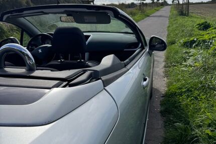 Peugeot 207 84.000 km 4.500 &euro; Bergkamen 59192