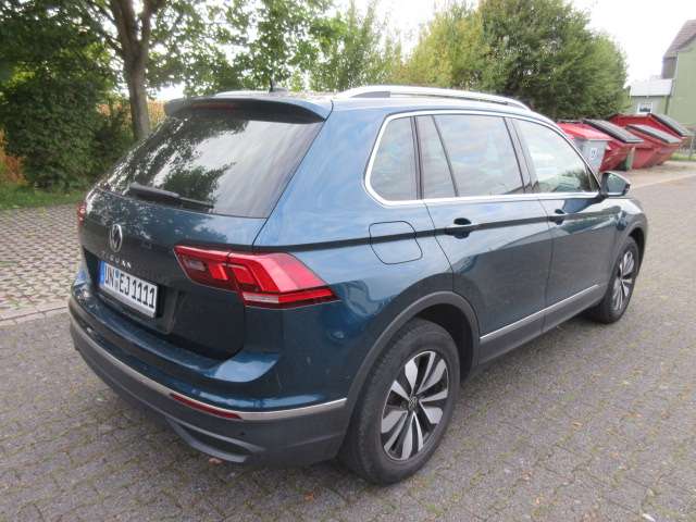 VW Tiguan MOVE 1.5 TSI DSG NAVI AHK KAMERA LED ALU AC 38.000 km 29.988 € Bergkamen 59192