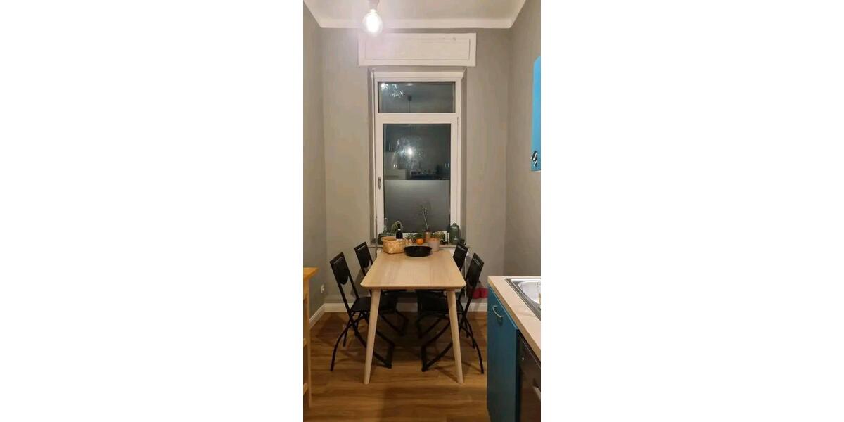 TOP-sanierte Altbauwohnung mit geh. Innenausstattung 3 zimmer