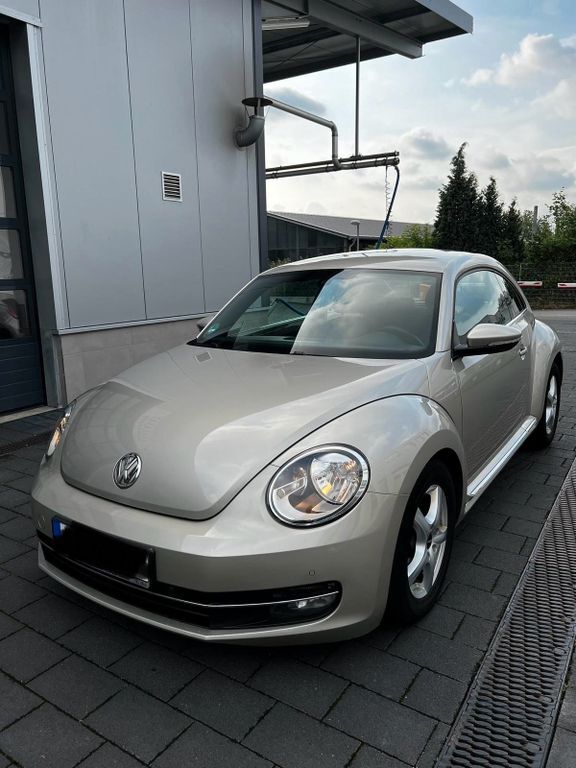 VW Beetle 176.500 km 6.990 € Bochum 44795