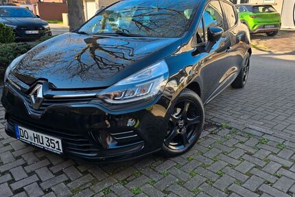 Renault Clio 106.000 km 9.300 € Dortmund 44369