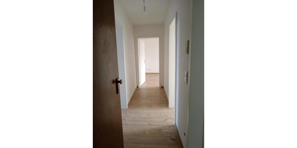 Dachgeschoßwohnung Gelsenkirchen Gelsenkirchen-Mitte - 3 Zimmer, 68 m&sup2;, 80.000&euro; | Angebot:24594082