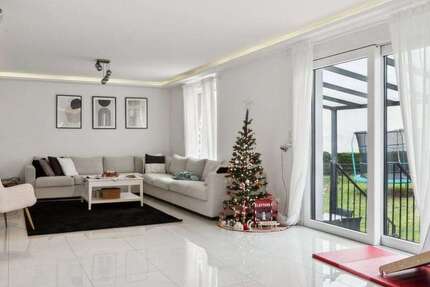 Haus Dortmund Huckarde - 8 Zimmer, 234 m&sup2;, 649.900&euro; | Angebot:24155326