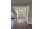 Helle Dachgeschoßwohnung mit Balkon & Einbauküche - Nähe RUB, ideal für 1-2 Personen