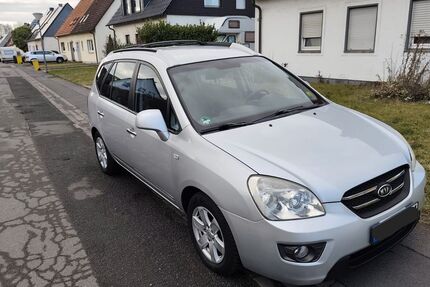 Kia Carens 203.500 km 1.900 &euro; Kamen 59174