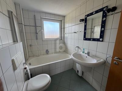 HELLES NEST MIT BALKON 2 zimmer