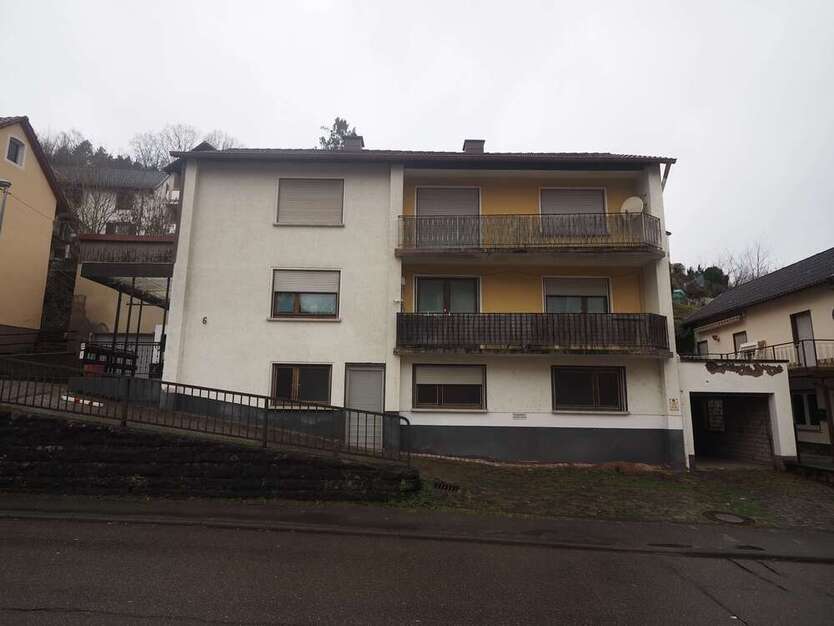 Haus zum Kaufen in Zweibrücken 165.000 € 142 m²
