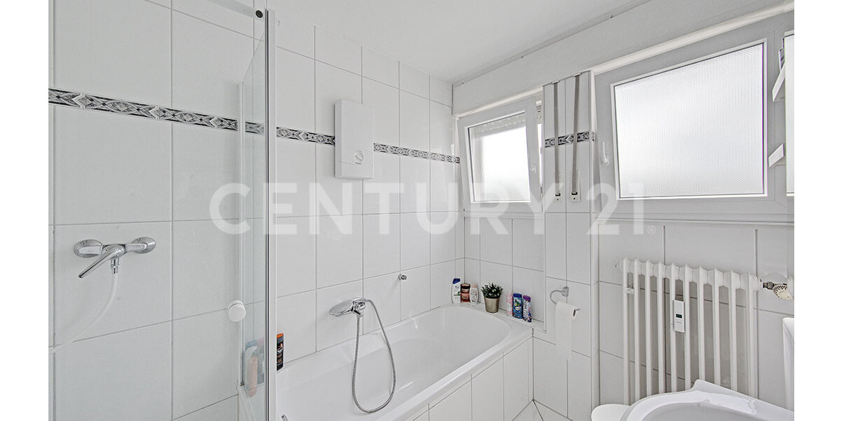 Gepflegtes Mehrfamilienhaus als Investitionschance 21 zimmer