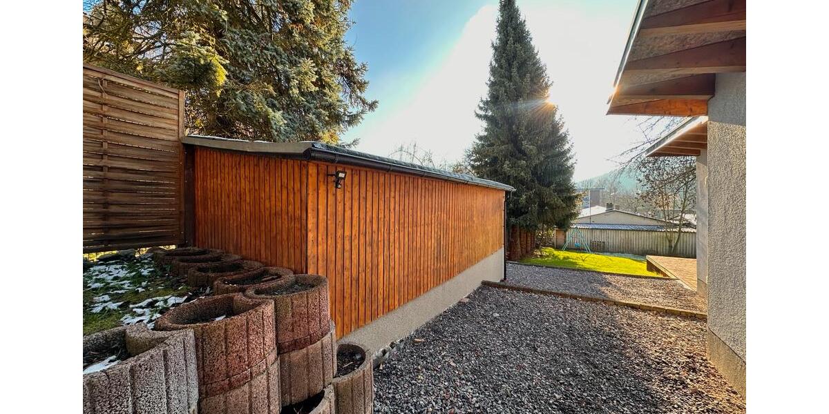 Doppelhaushälfte Iserlohn - 8 Zimmer, 155 m&sup2;, 1.399&euro; | Angebot:26248494