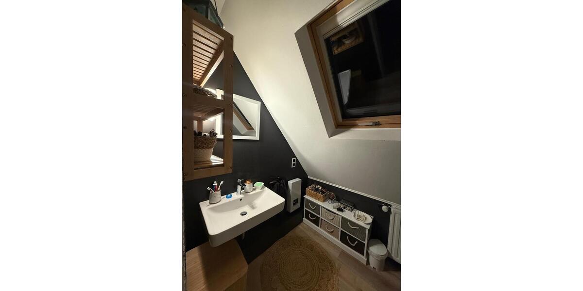 Dachgeschoßwohnung Hagen Hagen-Nord - 2 Zimmer, 100 m&sup2;, 950&euro; | Angebot:24737599