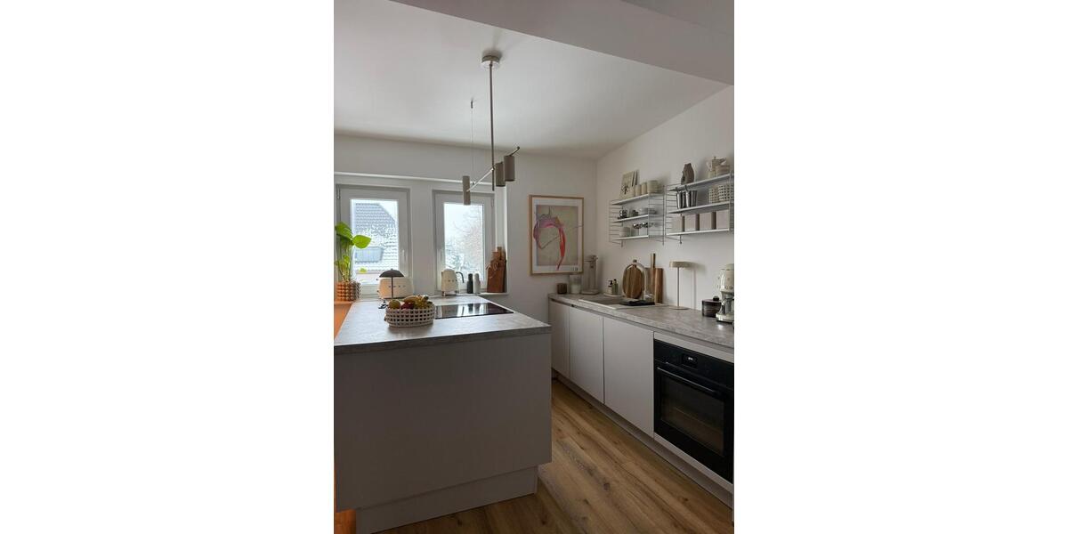 Dachgeschoßwohnung Recklinghausen - 3.5 Zimmer, 75 m&sup2;, 1.250&euro; | Angebot:24832781