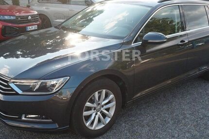 VW Passat Variant 98.000 km 15.980 &euro; Bönen 59199