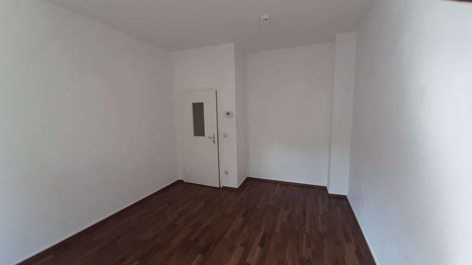 Zum Kühl 26 - schöne 1 ZKB Wohnung im 1. OG *mit Einbauküche* 1 zimmer