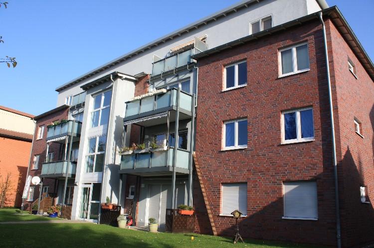 Erdgeschoßwohnung Gelsenkirchen Gelsenkirchen-Mitte - 3.5 Zimmer, 80 m&sup2;, 427&euro; | Angebot:24843578