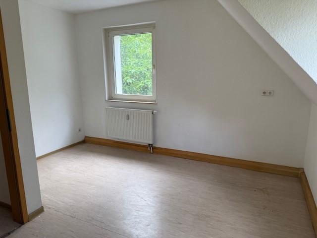 Ein tolles Wohngefühl: praktische 2,5-Zi.-Dachgeschosswohnung zimmer