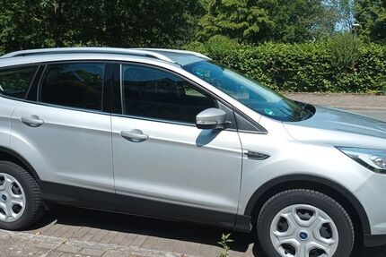 Ford Kuga 96.500 km 16.500 &euro; Bochum 44797