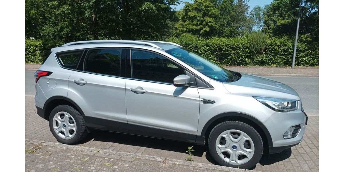 Ford Kuga 96.500 km 16.500 &euro; Bochum 44797