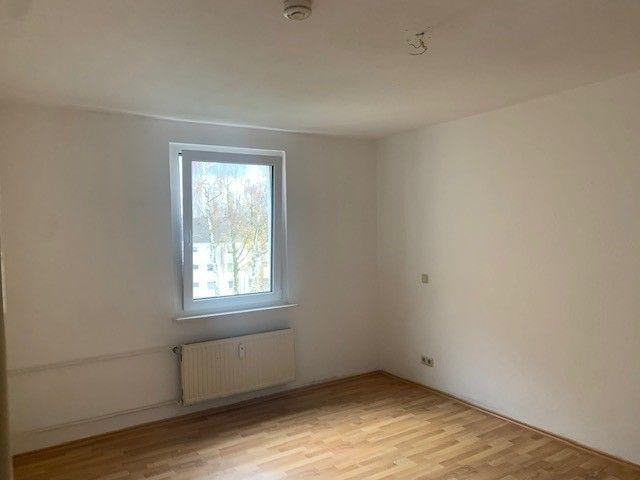 Etagenwohnung Dortmund Eving - 2 Zimmer, 64 m&sup2;, 475&euro; | Angebot:25917236