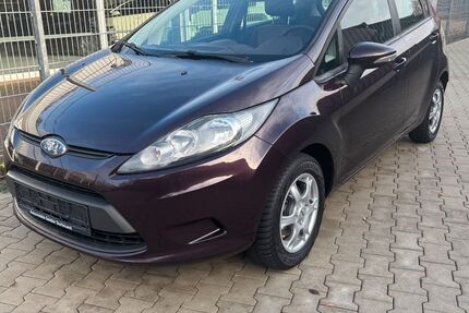 Ford Fiesta 183.915 km 2.990 € Dortmund 44145