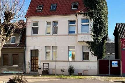 Haus zum Kaufen in Möckern 122.000 € 186 m²